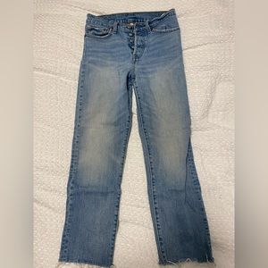 Levi’s wedgie ankle Jean